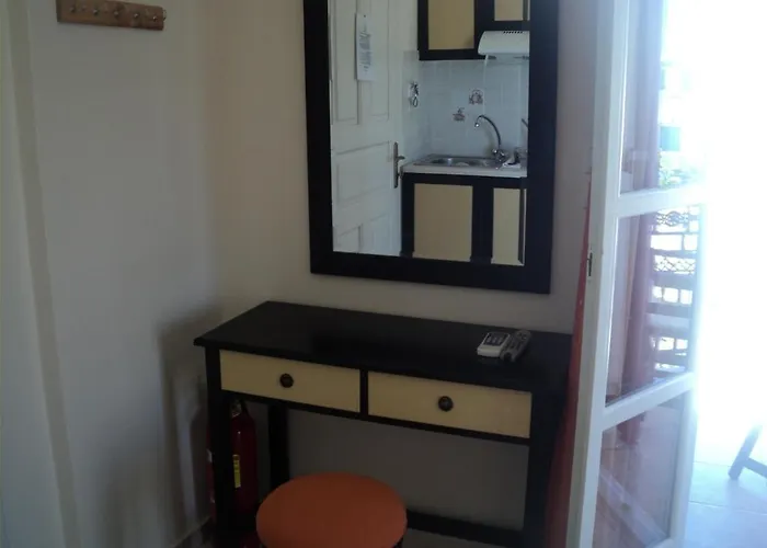 Verykokkos On The Apartman Ajía Ána